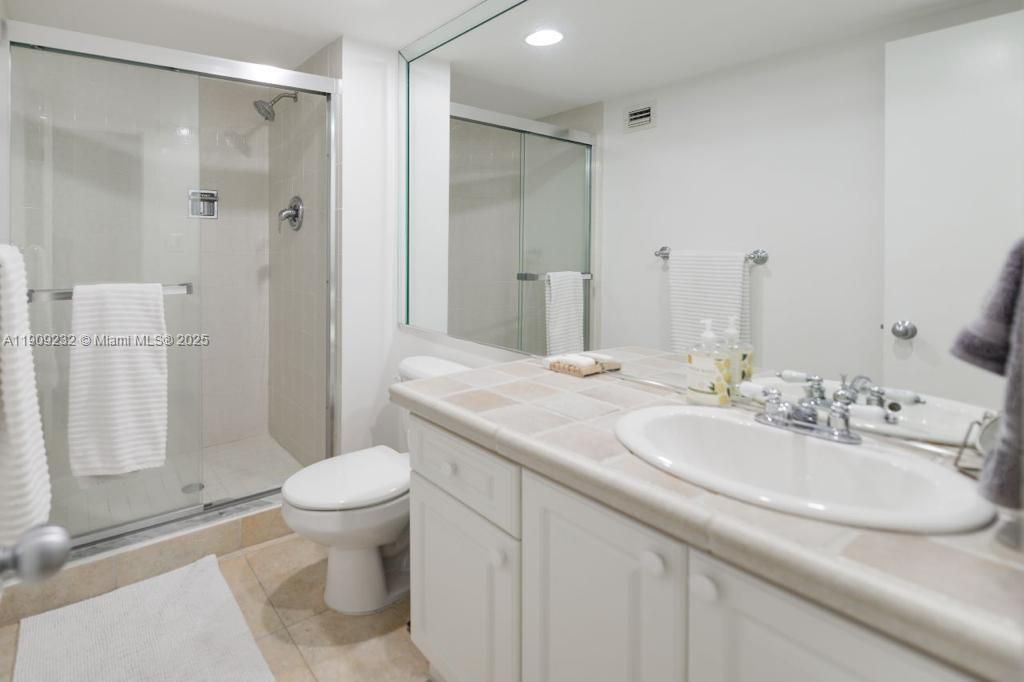 En Renta: $5,950 (2 camas, 2 baños, 1409 Pies cuadrados)