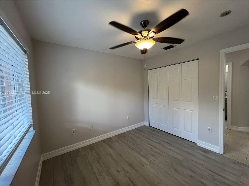 For Rent: $3,600 (3 beds, 2 baths, 1408 Square Feet)