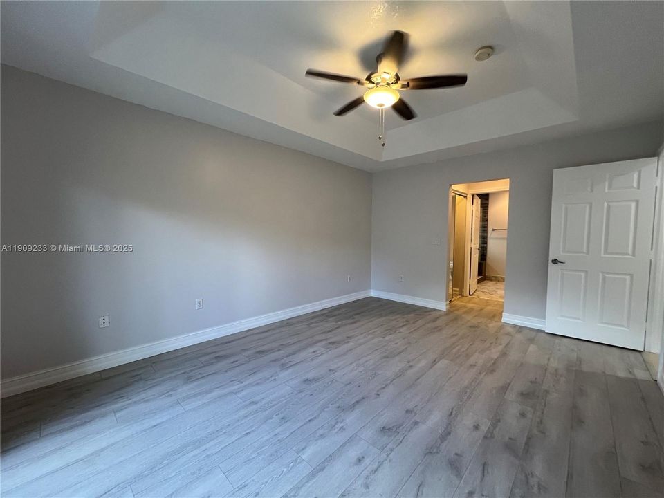 For Rent: $3,600 (3 beds, 2 baths, 1408 Square Feet)
