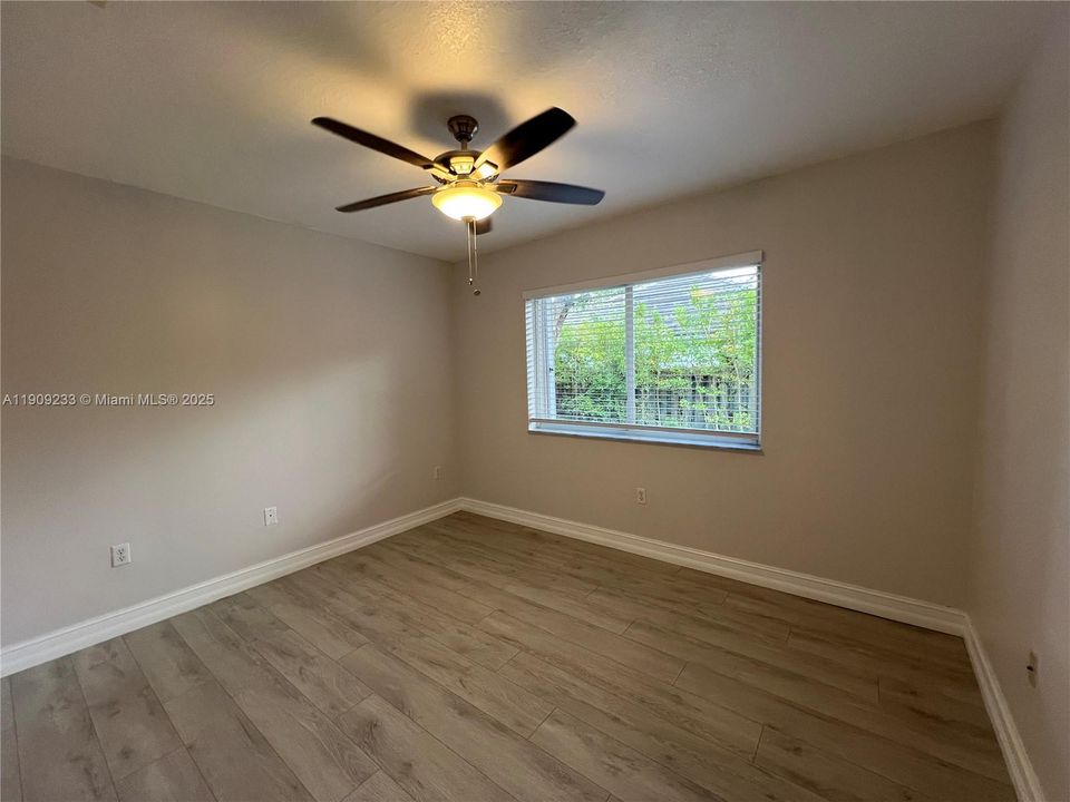 For Rent: $3,600 (3 beds, 2 baths, 1408 Square Feet)