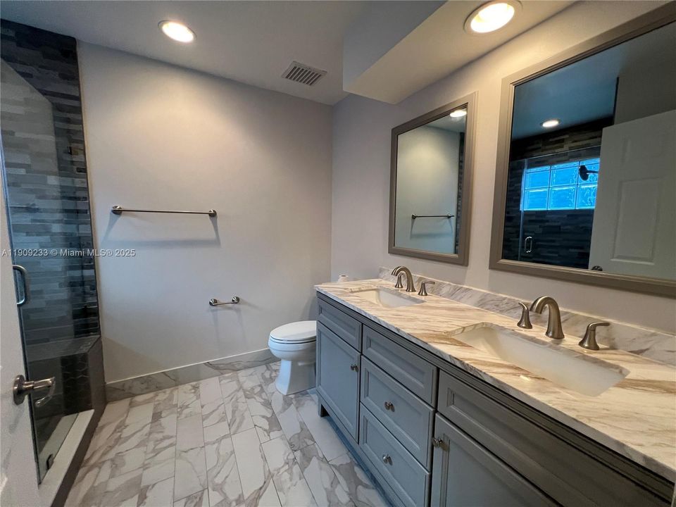 For Rent: $3,600 (3 beds, 2 baths, 1408 Square Feet)