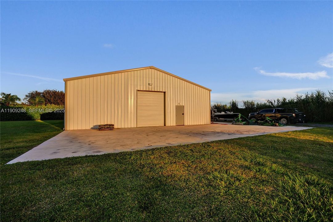 待售: $3,680,000 (7 贝兹, 6 浴室, 5374 平方英尺)