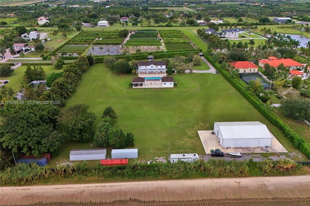 待售: $3,680,000 (7 贝兹, 6 浴室, 5374 平方英尺)