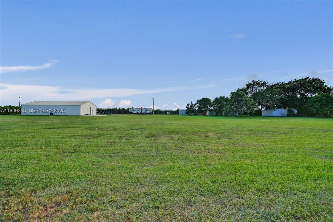 待售: $3,680,000 (7 贝兹, 6 浴室, 5374 平方英尺)