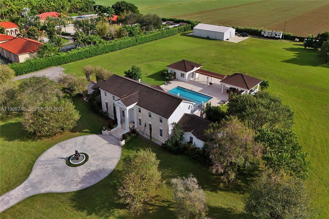 待售: $3,680,000 (7 贝兹, 6 浴室, 5374 平方英尺)