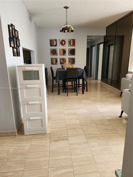 For Rent: $2,950 (3 beds, 2 baths, 1330 Square Feet)