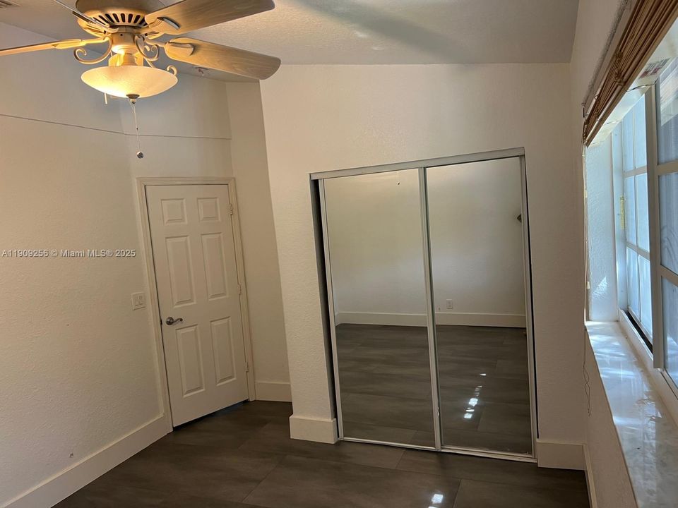 En Venta: $425,000 (3 camas, 2 baños, 1580 Pies cuadrados)