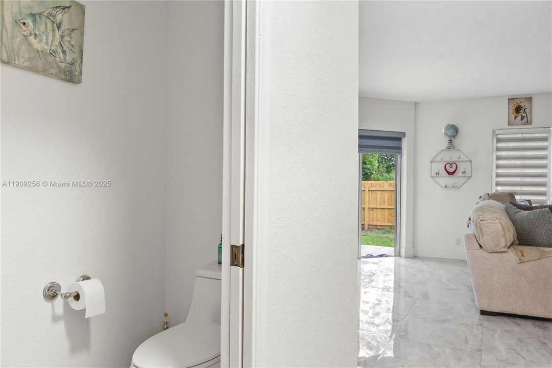 En Venta: $425,000 (3 camas, 2 baños, 1580 Pies cuadrados)