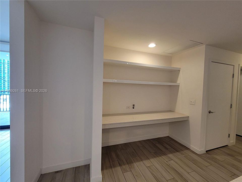 En Venta: $775,000 (2 camas, 2 baños, 1384 Pies cuadrados)