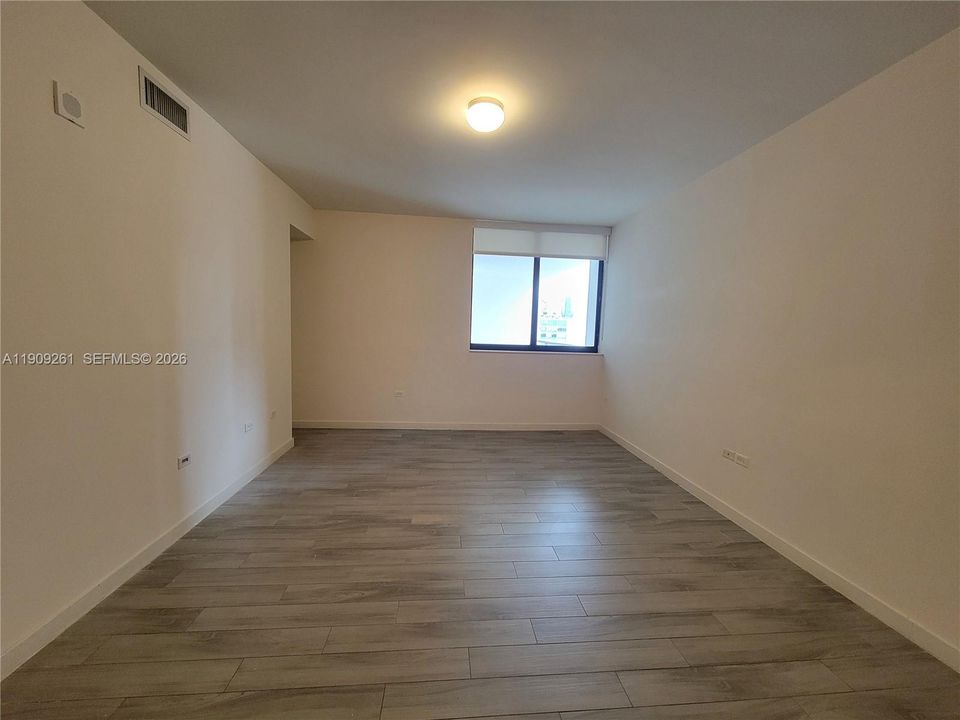 En Venta: $775,000 (2 camas, 2 baños, 1384 Pies cuadrados)