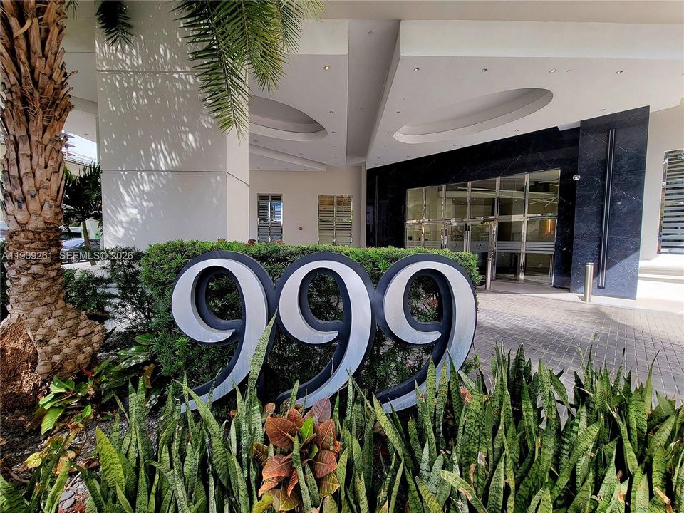 En Venta: $775,000 (2 camas, 2 baños, 1384 Pies cuadrados)