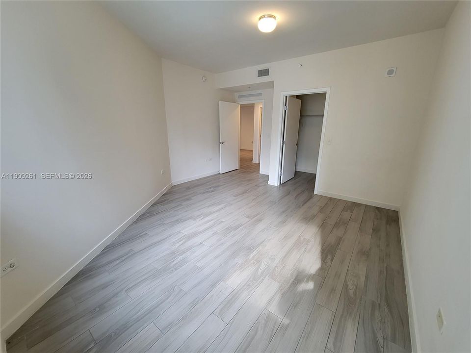 En Venta: $775,000 (2 camas, 2 baños, 1384 Pies cuadrados)