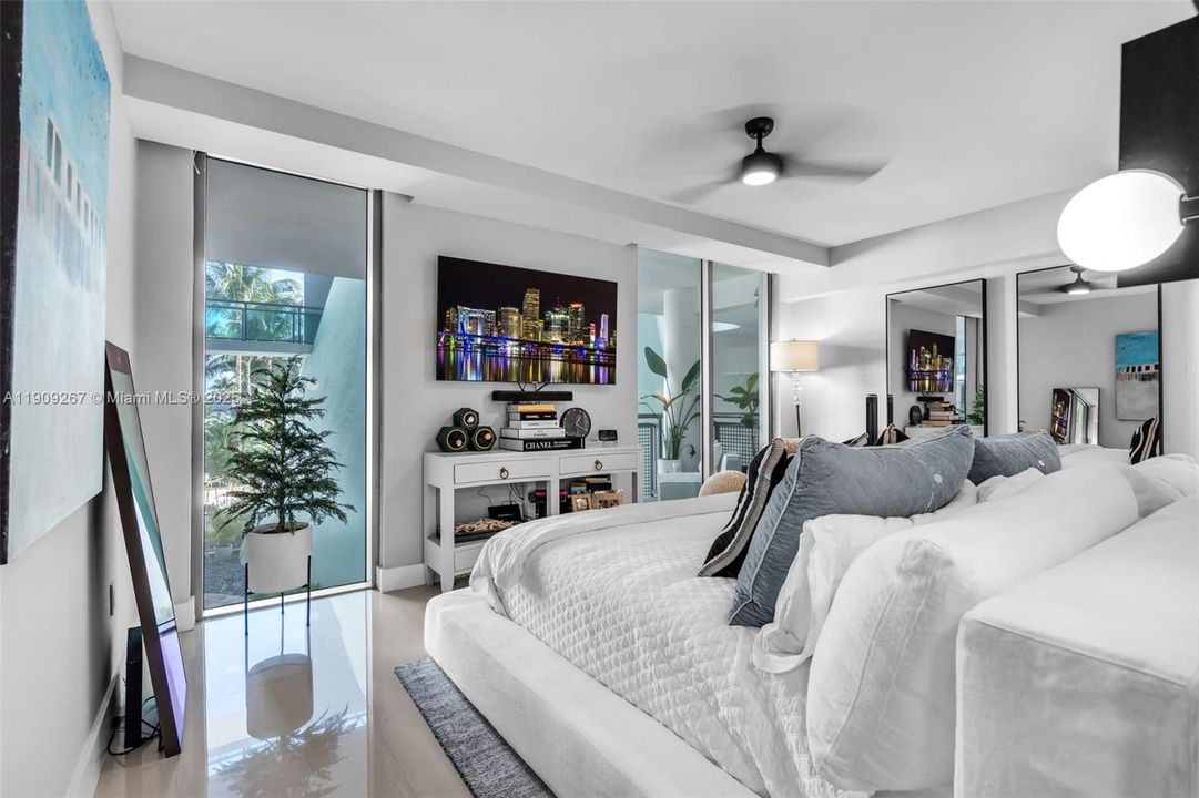 For Sale: $875,000 (2 beds, 2 baths, 1700 Square Feet)