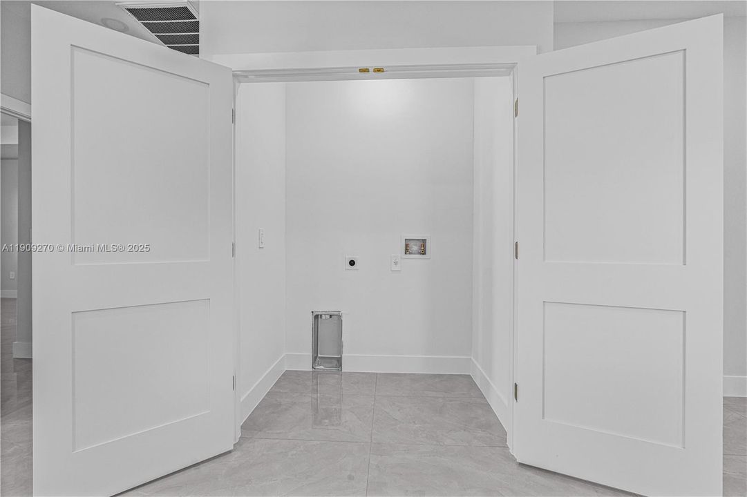 For Sale: $319,900 (3 beds, 2 baths, 0 Square Feet)