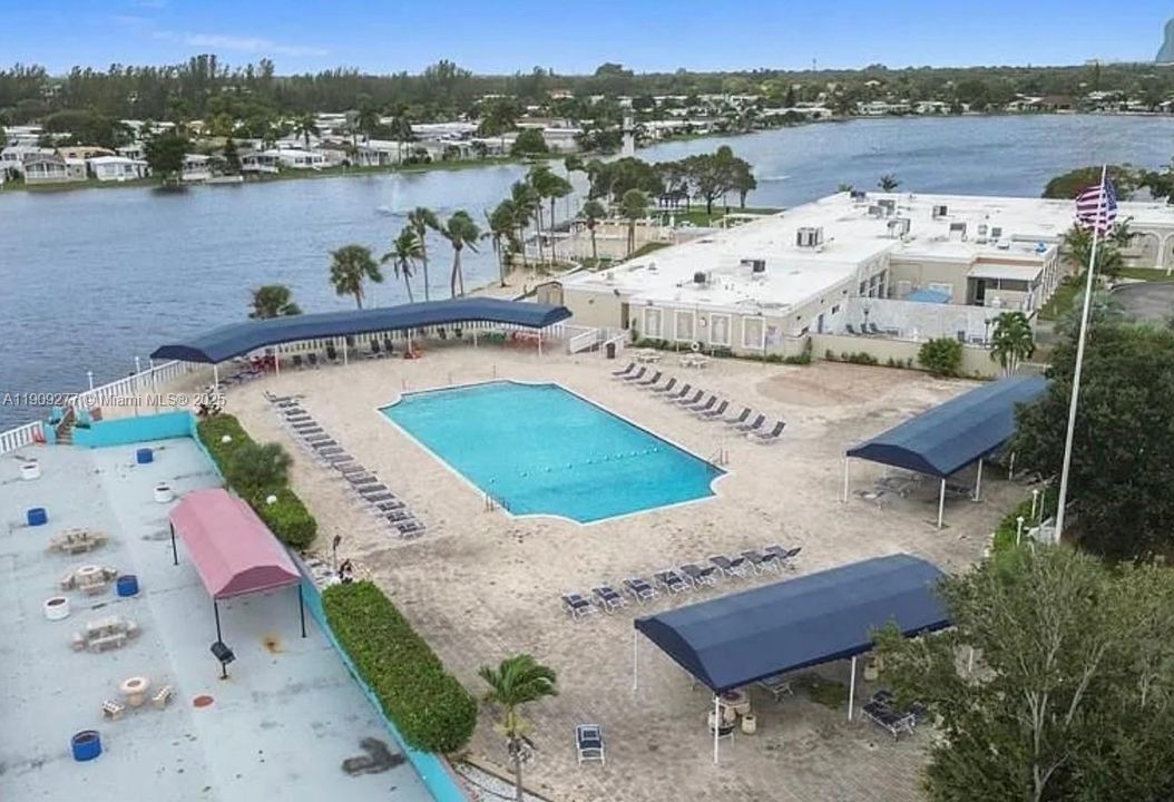 В аренду: $1,000 (1 спален, 1 ванн, 1010 Квадратных фут)