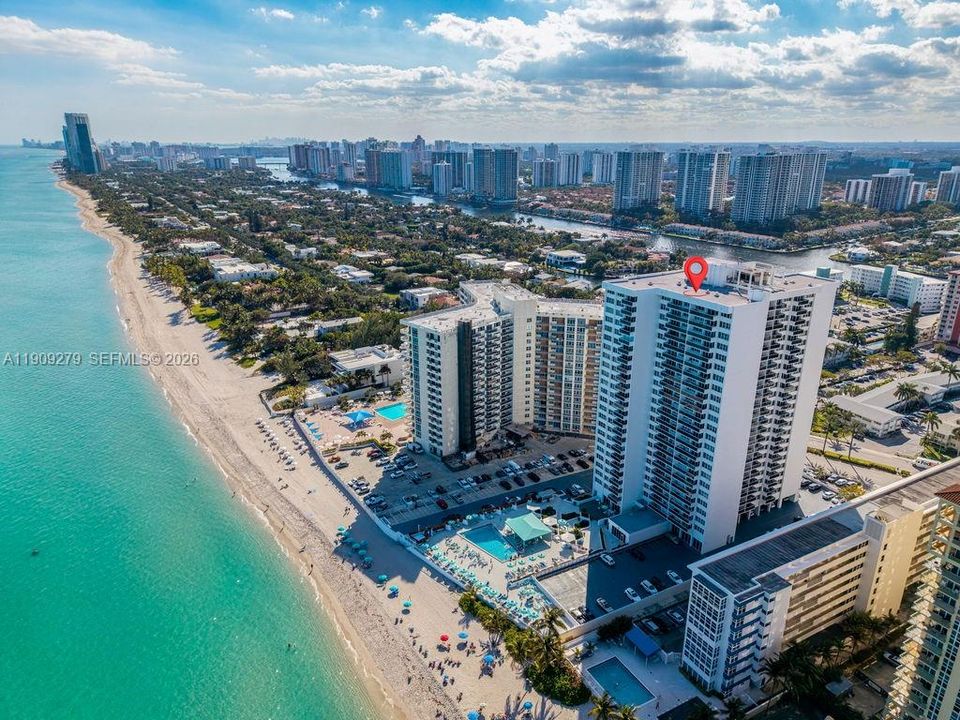 En Venta: $589,000 (1 camas, 2 baños, 1000 Pies cuadrados)