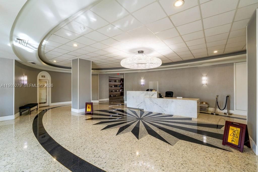 En Venta: $589,000 (1 camas, 2 baños, 1000 Pies cuadrados)