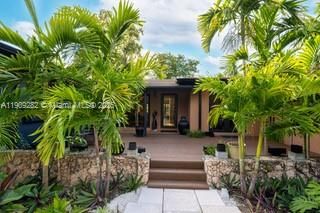 For Rent: $6,000 (3 beds, 2 baths, 1644 Square Feet)