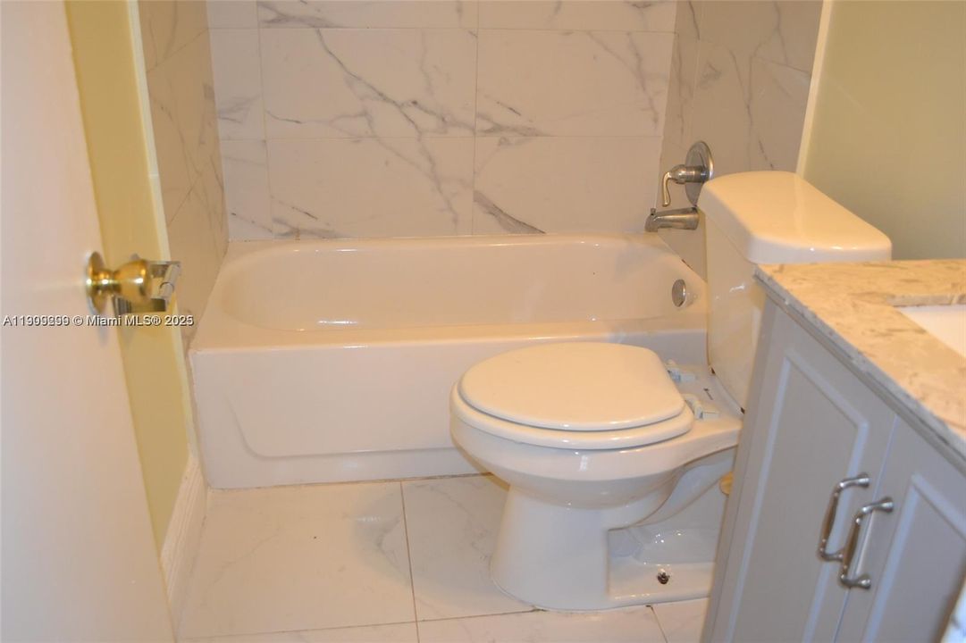 Active With Contract: $1,800 (2 beds, 2 baths, 1760 Square Feet)