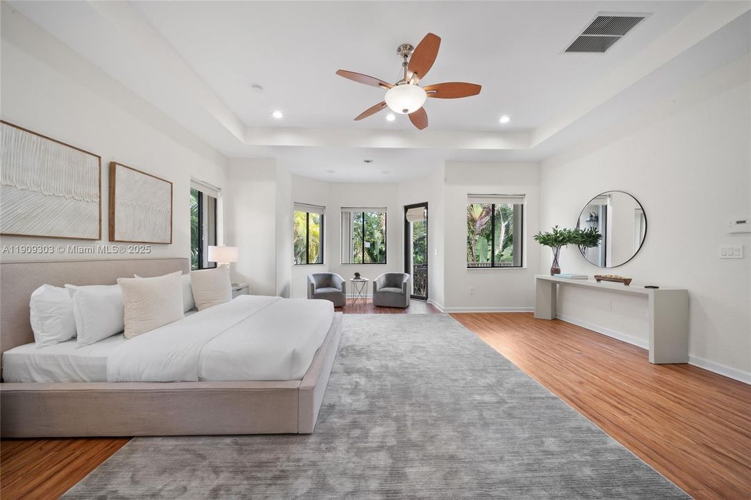 Active With Contract: $1,350,000 (5 beds, 4 baths, 4717 Square Feet)