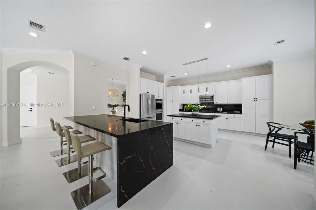 Active With Contract: $1,350,000 (5 beds, 4 baths, 4717 Square Feet)