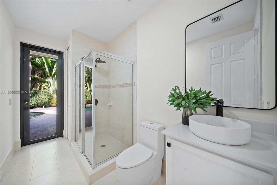 Active With Contract: $1,350,000 (5 beds, 4 baths, 4717 Square Feet)