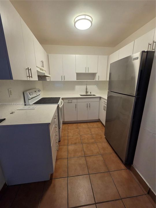 En Venta: $235,000 (2 camas, 1 baños, 715 Pies cuadrados)