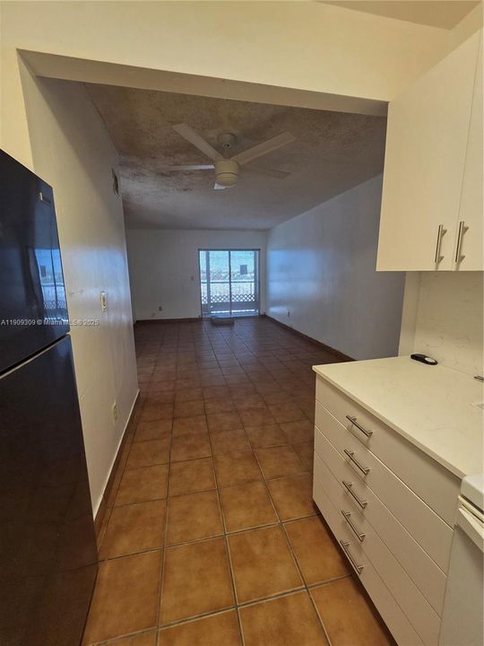 En Venta: $235,000 (2 camas, 1 baños, 715 Pies cuadrados)