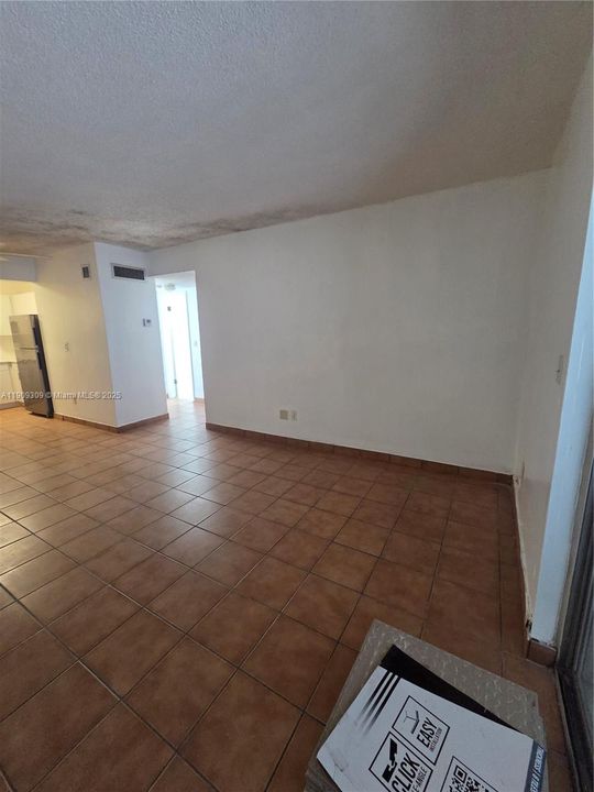 En Venta: $235,000 (2 camas, 1 baños, 715 Pies cuadrados)