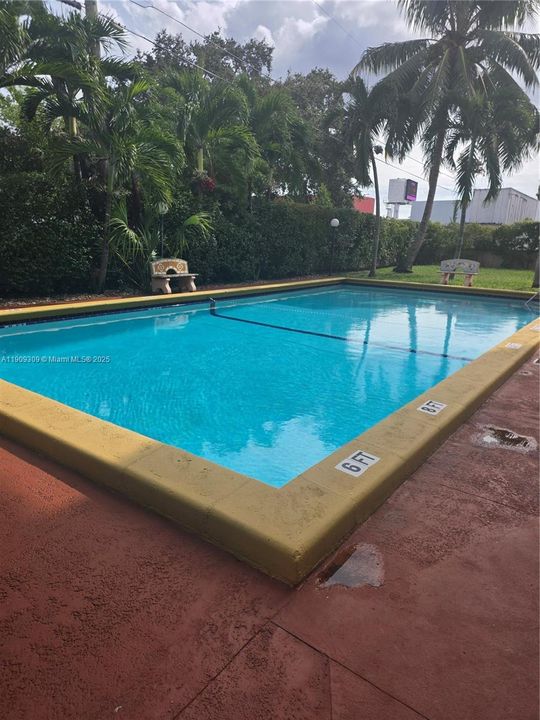 En Venta: $235,000 (2 camas, 1 baños, 715 Pies cuadrados)