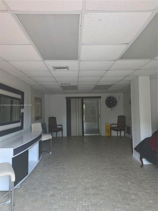 En Venta: $235,000 (2 camas, 1 baños, 715 Pies cuadrados)