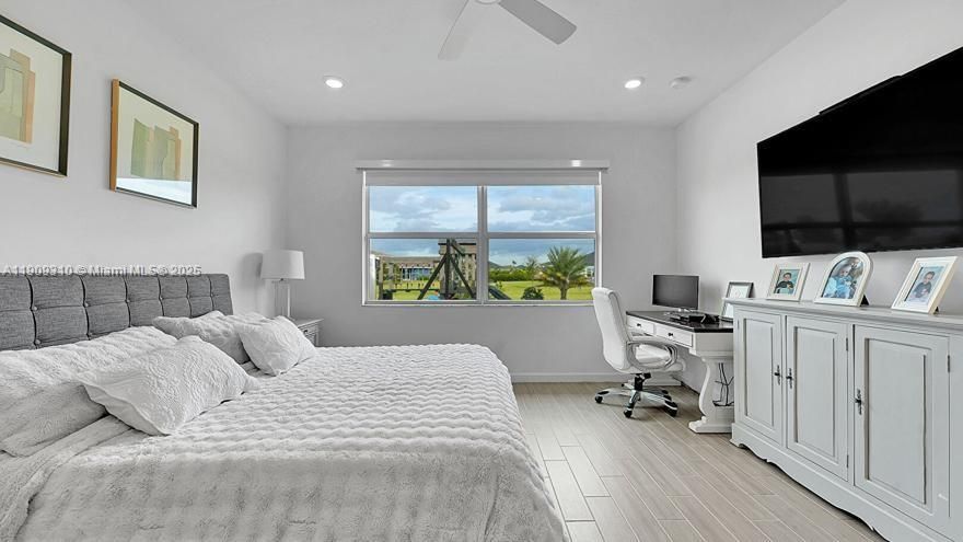 For Sale: $750,000 (4 beds, 3 baths, 2373 Square Feet)