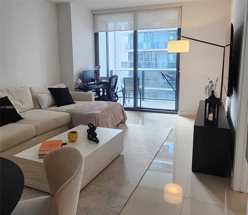 Recientemente alquilado: $3,400 (1 camas, 1 baños, 620 Pies cuadrados)