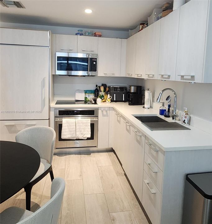 Recientemente alquilado: $3,400 (1 camas, 1 baños, 620 Pies cuadrados)