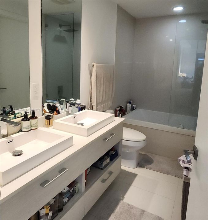 Recientemente alquilado: $3,400 (1 camas, 1 baños, 620 Pies cuadrados)