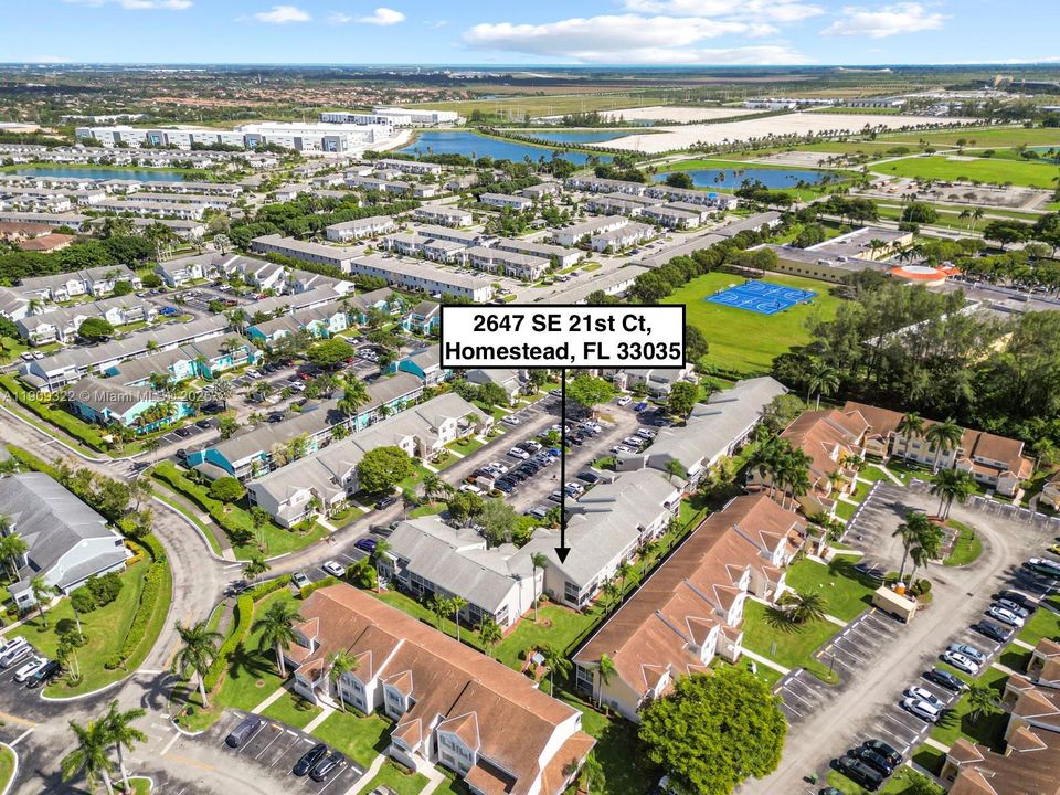 Active With Contract: $215,230 (2 beds, 2 baths, 1070 Square Feet)