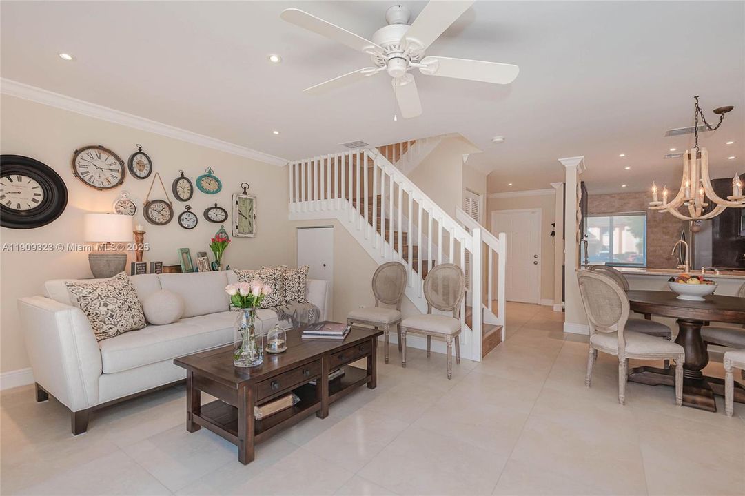 В аренду: $3,300 (3 спален, 2 ванн, 1361 Квадратных фут)