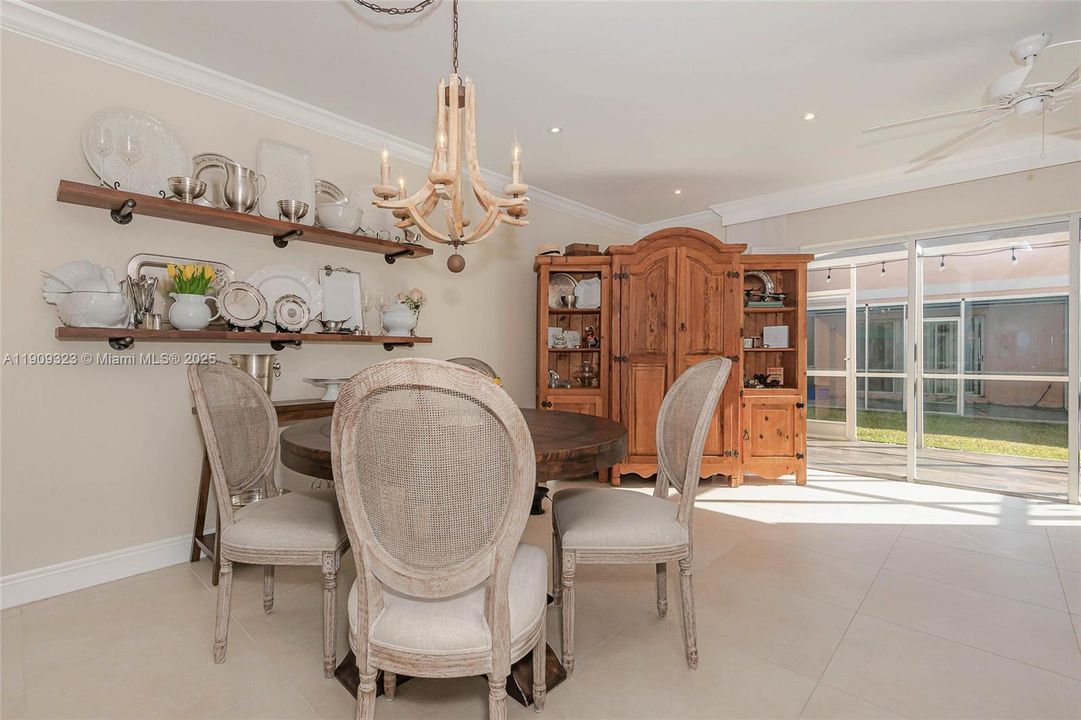 В аренду: $3,300 (3 спален, 2 ванн, 1361 Квадратных фут)