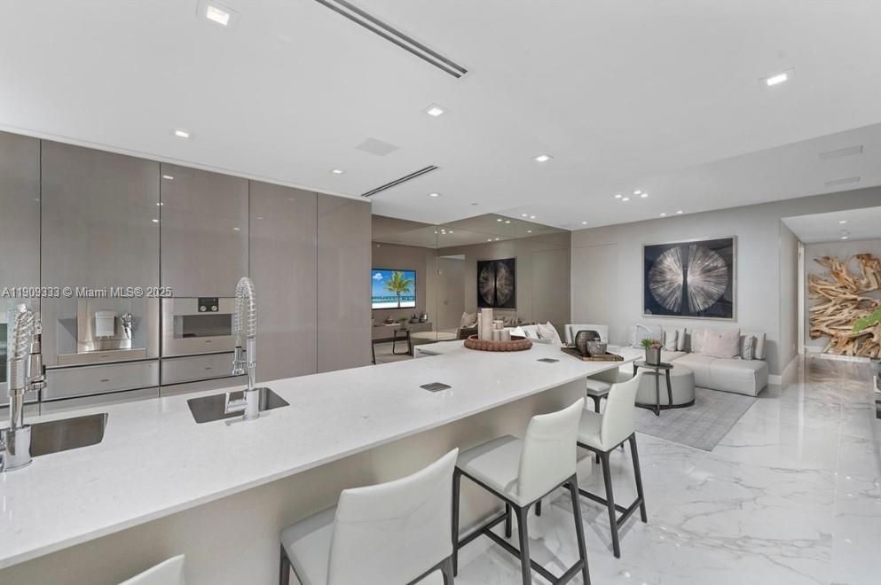 待售: $12,300,000 (3 贝兹, 4 浴室, 3232 平方英尺)