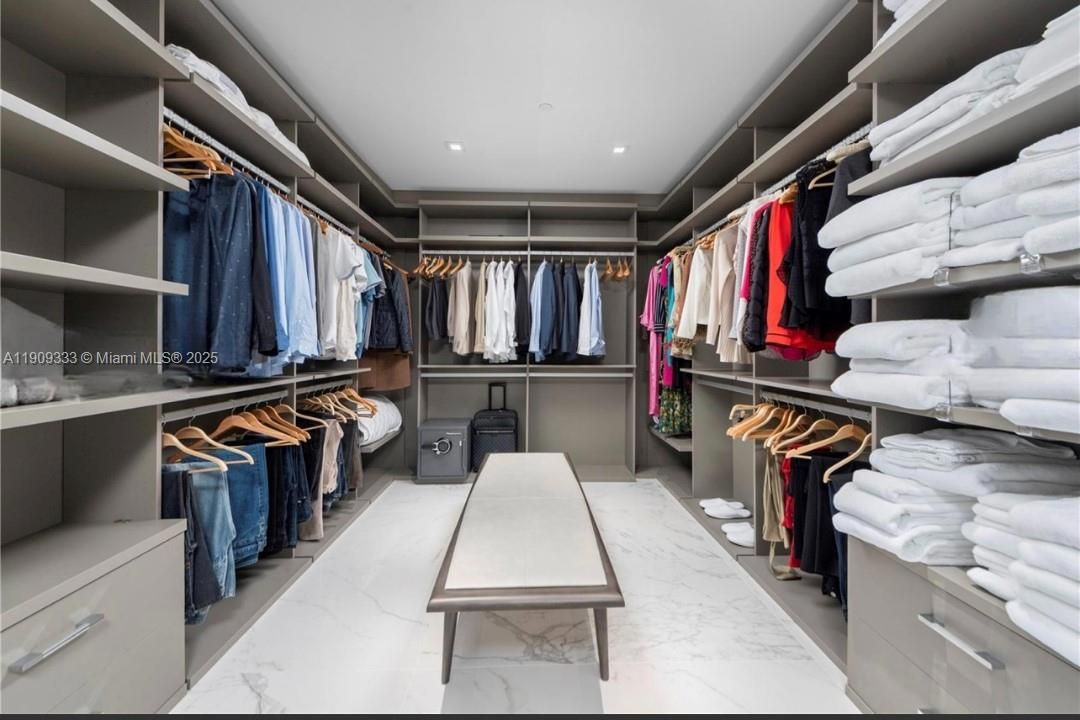 待售: $12,300,000 (3 贝兹, 4 浴室, 3232 平方英尺)