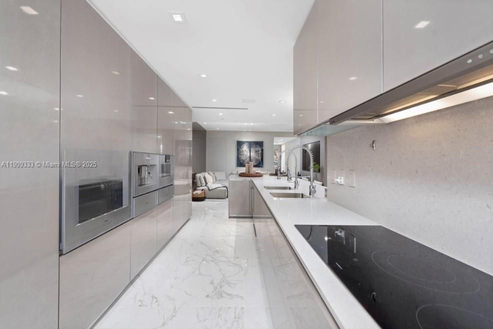 待售: $12,300,000 (3 贝兹, 4 浴室, 3232 平方英尺)