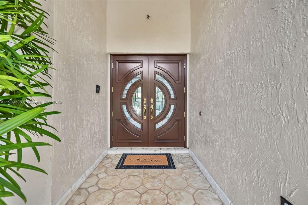 待售: $1,100,000 (4 贝兹, 2 浴室, 2513 平方英尺)