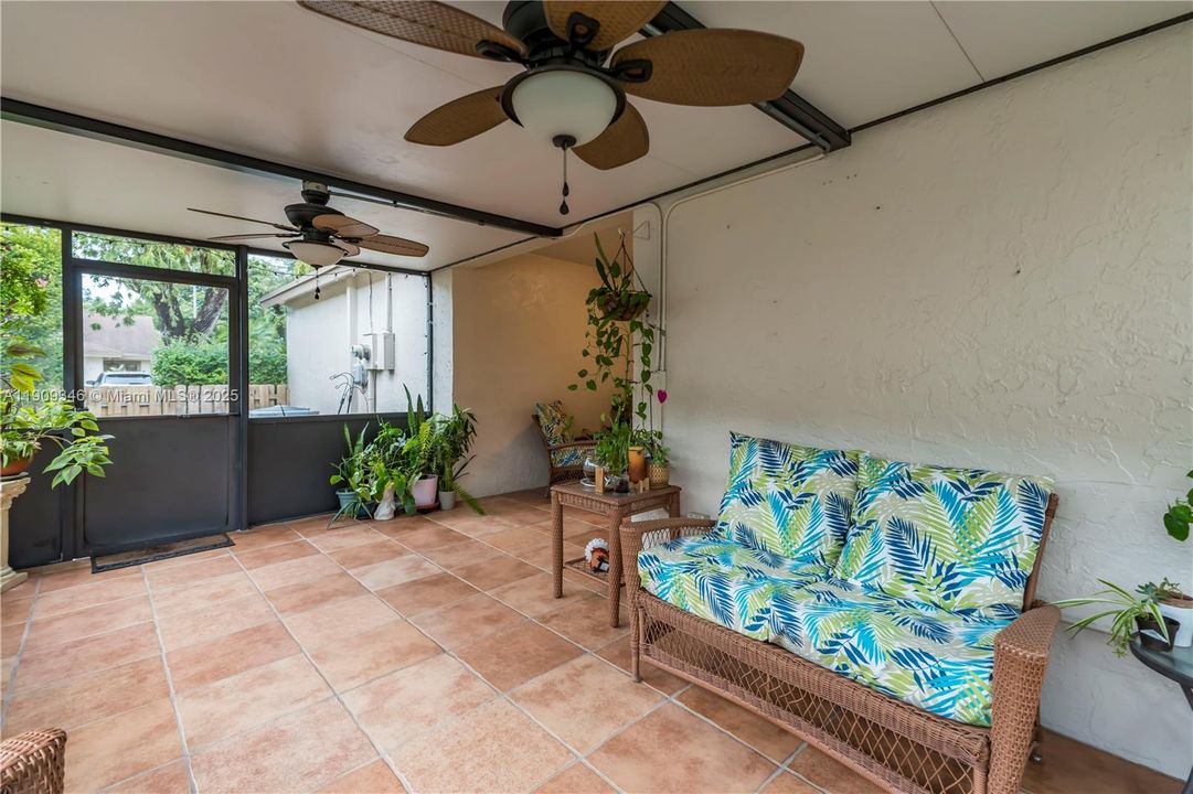 Active With Contract: $465,000 (3 beds, 2 baths, 1198 Square Feet)