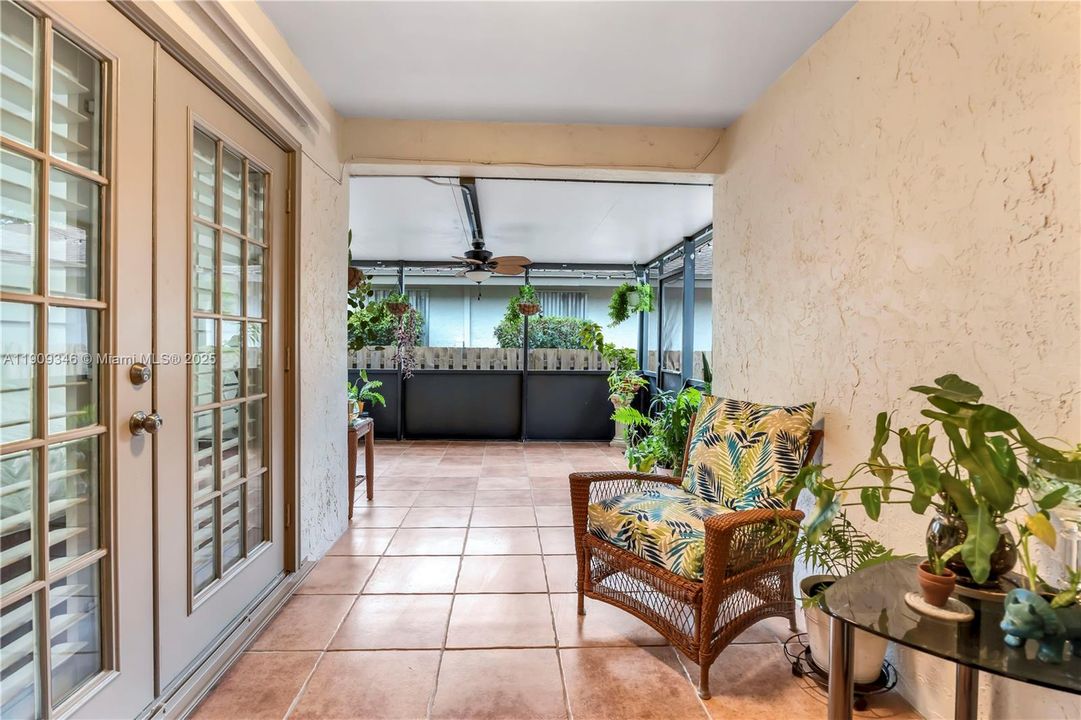 Active With Contract: $465,000 (3 beds, 2 baths, 1198 Square Feet)