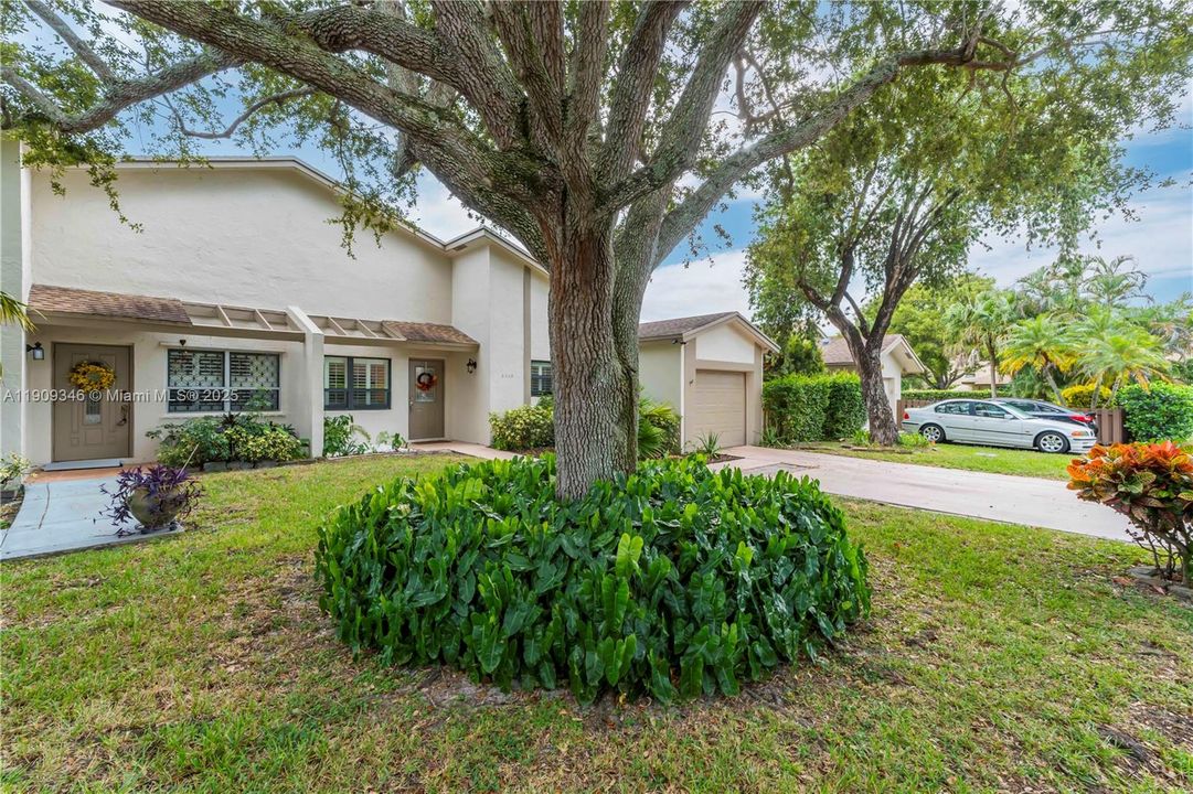 Active With Contract: $465,000 (3 beds, 2 baths, 1198 Square Feet)