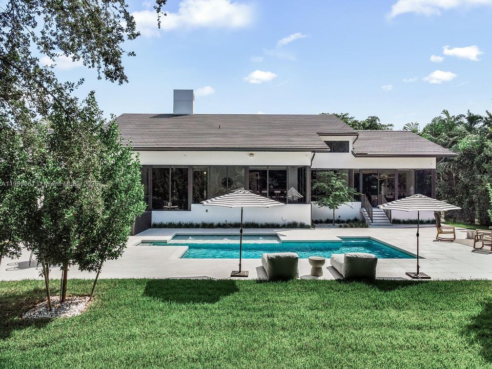 For Sale: $10,500,000 (4 beds, 4 baths, 6716 Square Feet)