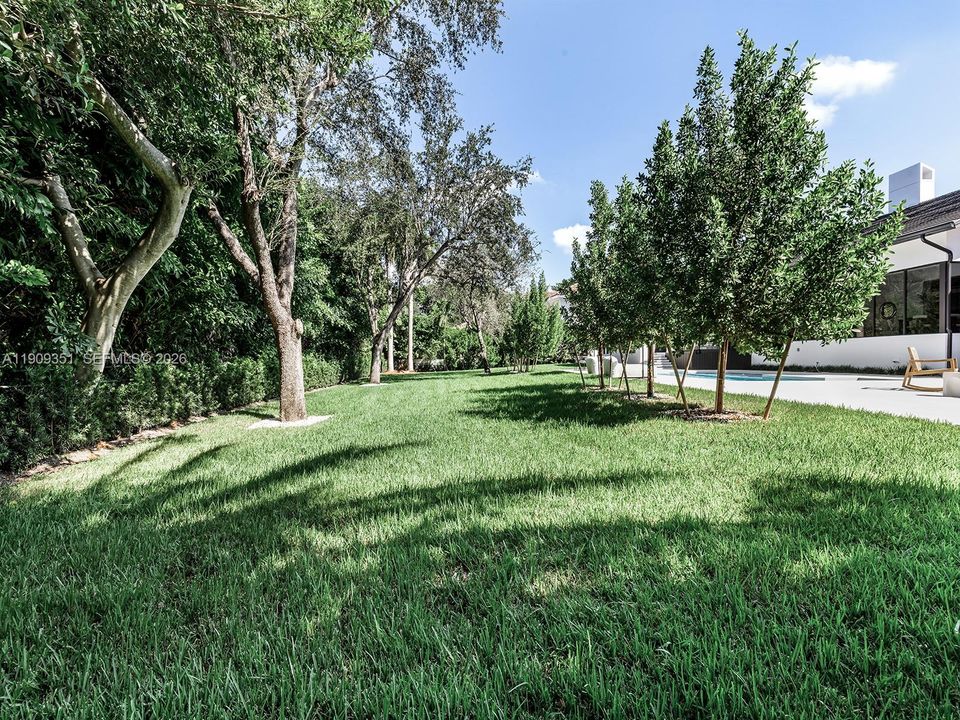 For Sale: $9,750,000 (4 beds, 4 baths, 6716 Square Feet)