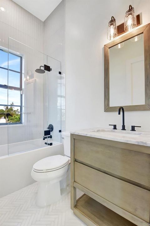 For Sale: $3,200,000 (4 beds, 3 baths, 3104 Square Feet)