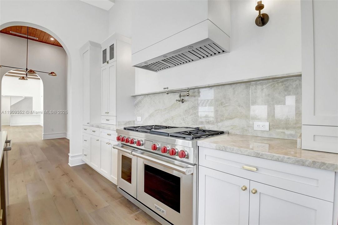 For Sale: $3,200,000 (4 beds, 3 baths, 3104 Square Feet)