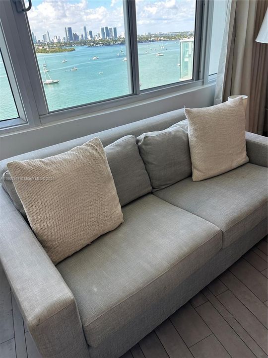 待售: $420,000 (1 贝兹, 1 浴室, 477 平方英尺)